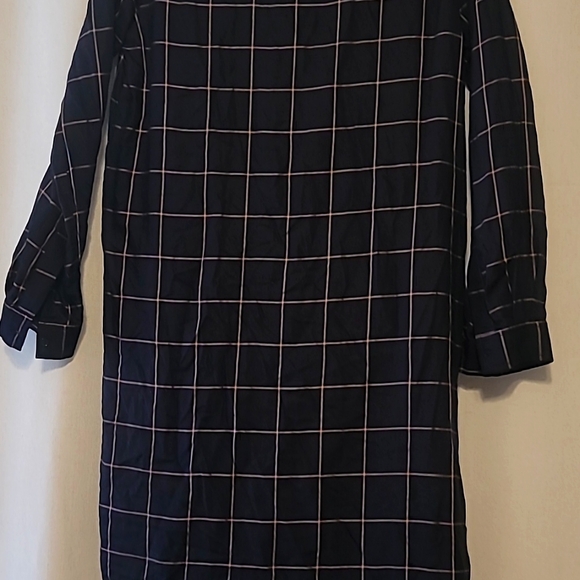 Long sleeved plaid dress - Picture 2 of 3